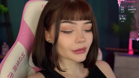 Snapshot of babyroxynill chatting on 10/26/25, 07:03 Nika online show from 10/26/25, 07:03