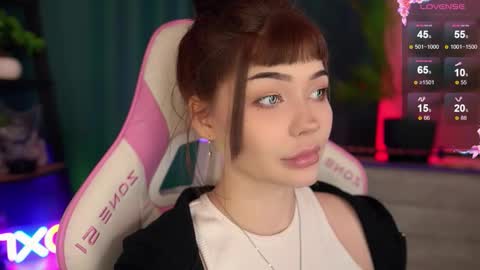 Snapshot of babyroxynill chatting on 11/07/25, 09:15 Nika online show from 11/07/25, 09:15