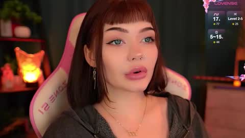 Snapshot of babyroxynill chatting on 11/09/25, 10:08 Nika online show from 11/09/25, 10:08