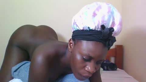 PRISCILLAH online show from 11/22/25, 08:08