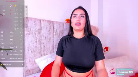 Snapshot of babysophiee chatting on 02/10/25, 10:09 sophie online show from 02/10/25, 10:09