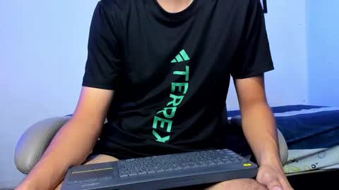 Snapshot of babyted273 chatting on 02/02/26, 06:01 Babyted273 online show from 02/02/26, 06:01