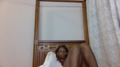 Snapshot of babytylerr chatting on 10/15/25, 07:25 babytylerr online show from 10/15/25, 07:25