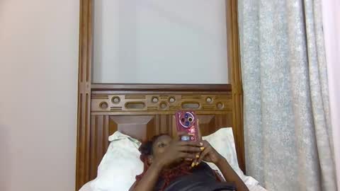 Snapshot of babytylerr chatting on 10/18/25, 02:14 babytylerr online show from 10/18/25, 02:14