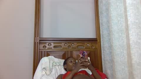 Snapshot of babytylerr chatting on 10/22/25, 06:24 babytylerr online show from 10/22/25, 06:24