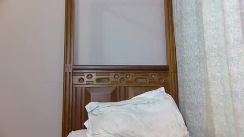 Snapshot of babytylerr chatting on 10/24/25, 12:12 babytylerr online show from 10/24/25, 12:12