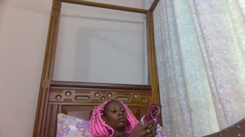 Snapshot of babytylerr chatting on 11/30/25, 07:12 babytylerr online show from 11/30/25, 07:12