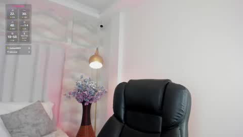 babyyfortune_ online show from 12/22/25, 02:47