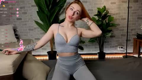 BabyyyLuna online show from 10/29/25, 02:58