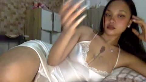 Snapshot of babyzarah2002 chatting on 07/17/26, 01:12 zarah online show from 07/17/26, 01:12