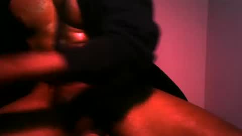 Snapshot of bad_bad_m chatting on 10/19/25, 09:32 bad_bad_m online show from 10/19/25, 09:32