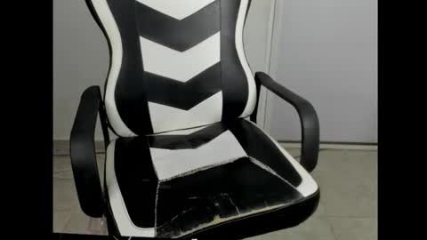 Snapshot of bad_boy_master_findom chatting on 02/19/26, 07:43 bad_boy_master_findom online show from 02/19/26, 07:43