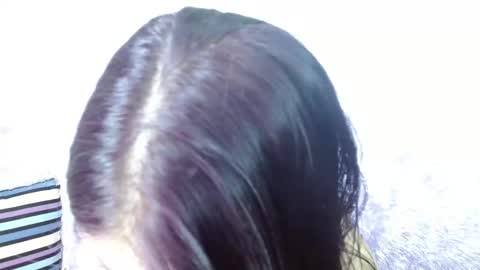 Snapshot of bad_gyaal chatting on 03/08/25, 07:09 Sophie online show from 03/08/25, 07:09