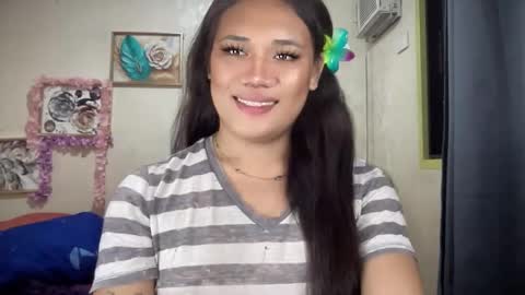 Snapshot of bad_kitty_amara chatting on 02/16/26, 11:39 AMARA - FOLLOW ME AND THUMBS UP online show from 02/16/26, 11:39