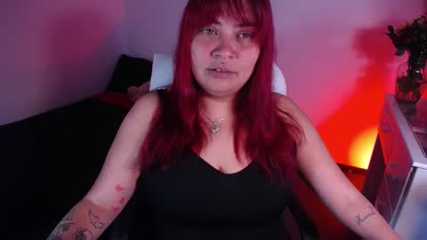 Snapshot of bad_scarlett1 chatting on 10/18/25, 12:02 Scarlett online show from 10/18/25, 12:02