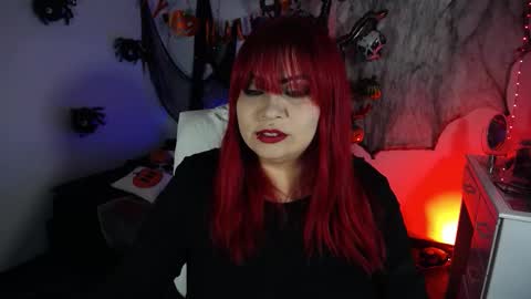 Snapshot of bad_scarlett1 chatting on 10/31/25, 12:22 Scarlett online show from 10/31/25, 12:22