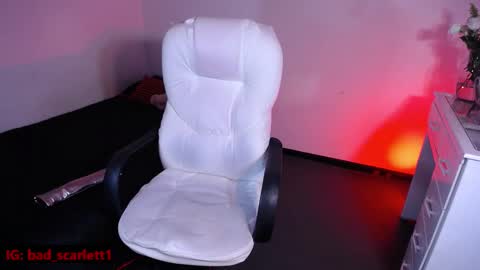 Snapshot of bad_scarlett1 chatting on 12/15/25, 12:26 Scarlett online show from 12/15/25, 12:26