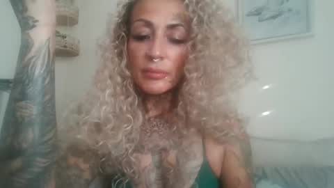 badass894054 online show from 01/16/26, 01:37