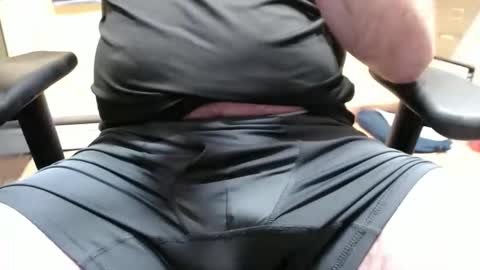 Snapshot of badbirdie85 chatting on 04/07/26, 02:12 badbirdie85 online show from 04/07/26, 02:12