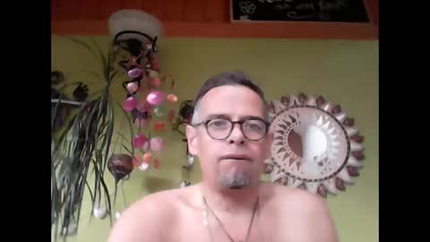 Snapshot of badboy2406 chatting on 02/25/25, 08:25 badboy2406 online show from 02/25/25, 08:25