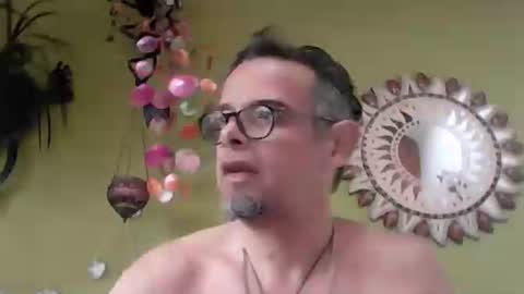 Snapshot of badboy2406 chatting on 03/11/25, 09:24 badboy2406 online show from 03/11/25, 09:24