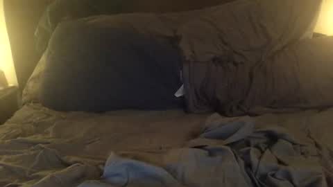 newbate online show from 12/21/25, 06:20