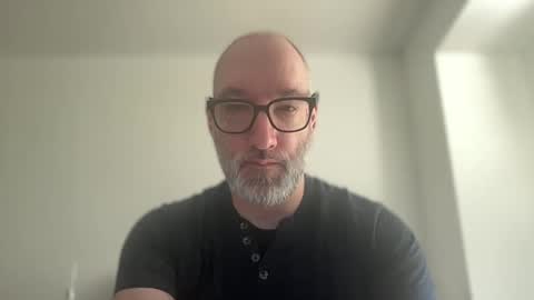 Snapshot of badboymusician chatting on 09/11/25, 01:44 RockHardDrummer online show from 09/11/25, 01:44