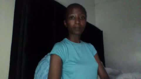 baddie_bunnie online show from 11/29/25, 03:37