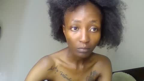 baddie_bunnie online show from 12/21/25, 07:21