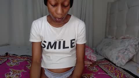 Snapshot of baddie_caramell chatting on 10/02/25, 07:21 baddie_caramell online show from 10/02/25, 07:21