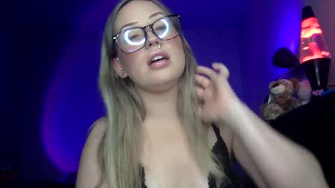 baddiejess618433 online show from 12/31/24, 07:10