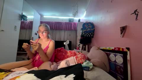baddieprettypussy online show from 04/14/26, 04:13