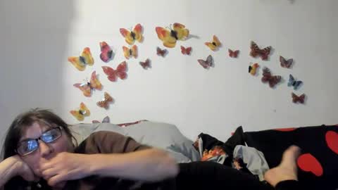 Snapshot of badgg chatting on 12/10/24, 04:38 Gina online show from 12/10/24, 04:38