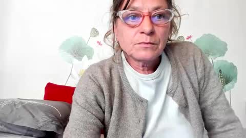 Gina online show from 04/18/26, 02:43