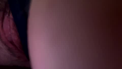 Snapshot of badgirlsclub1029 chatting on 12/16/24, 07:15 badgirlsclub1029 online show from 12/16/24, 07:15