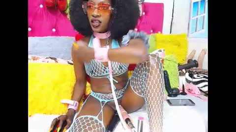 Snapshot of badgirlsexyt chatting on 05/31/26, 01:36 badgirlsexyt online show from 05/31/26, 01:36