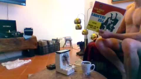 Mexican livin Off the Wall online show from 11/22/25, 09:58