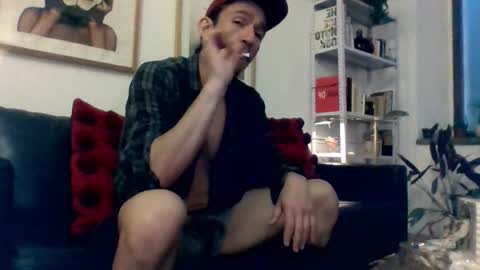 Mexican livin Off the Wall online show from 11/25/25, 12:10