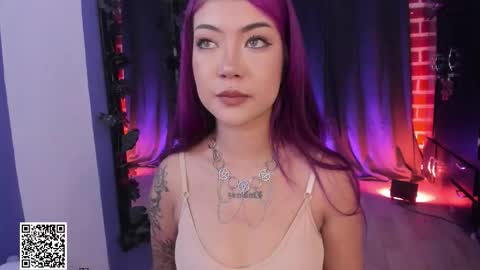 Snapshot of badkatyuska chatting on 11/28/25, 06:10 Please help me to reach 100 thumbs up online show from 11/28/25, 06:10