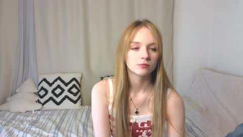 Snapshot of baeyoda chatting on 04/18/26, 04:00 Kate online show from 04/18/26, 04:00