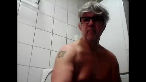 baggelina75 online show from 02/22/25, 11:46