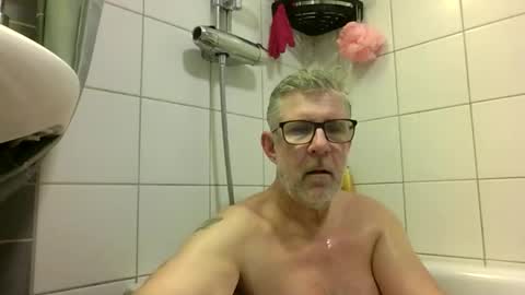 baggelina75 online show from 05/21/26, 06:26