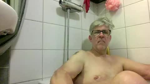 baggelina75 online show from 05/28/26, 07:11