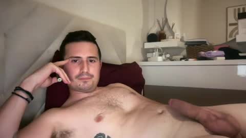 Snapshot of bagvag0 chatting on 07/11/26, 12:52 bagvag0 online show from 07/11/26, 12:52