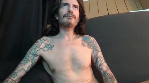 Bailey online show from 01/24/25, 01:45