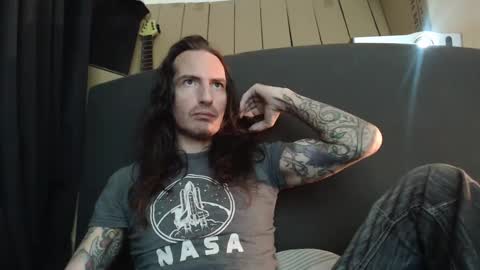 Bailey online show from 02/21/25, 07:21