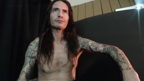 Bailey online show from 03/11/25, 04:32