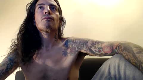 Bailey online show from 10/13/25, 05:57