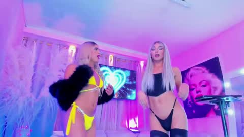 Snapshot of baironstrongboy chatting on 12/03/24, 01:21 baironstrongboy online show from 12/03/24, 01:21