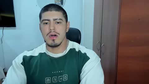 Andres -  online show from 10/29/25, 02:58